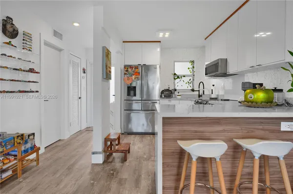 Property Slideshow image 3 of 28 | 8900 washington blvd 320, Pembroke Pines, FL, 33025