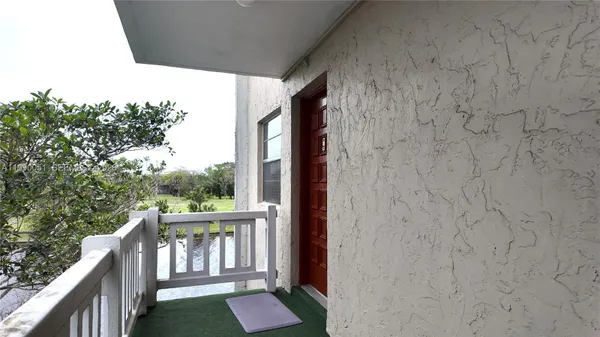 Property Slideshow image 3 of 37 | 3776 inverrary blvd 301r, Lauderhill, FL, 33319