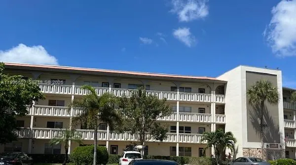 Property Slideshow image 3 of 27 | 3501 bimini ln f3, Coconut Creek, FL, 33066