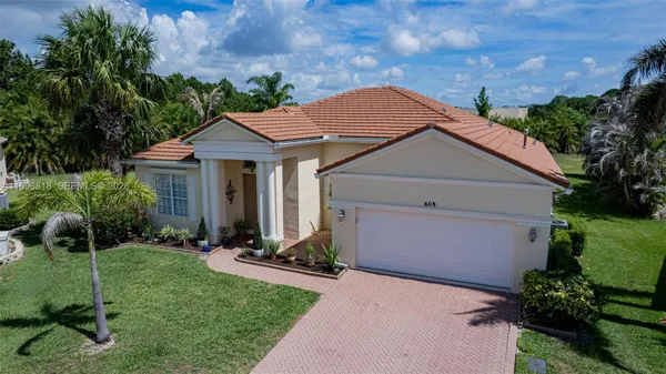 Property Slideshow image 2 of 58 | 608 sw chesapeake ct, Port St Lucie, FL, 34986