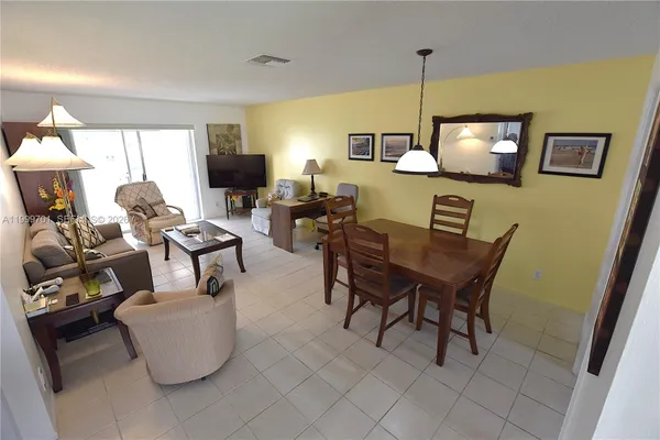 Property Slideshow image 2 of 28 | 2688 dudley dr j, West Palm Beach, FL, 33415