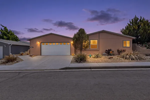 Property Slideshow image 2 of 49 | 205 sunrise bluffs dr, Belen, NM, 87002