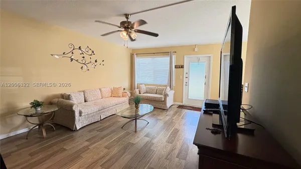Property Slideshow image 2 of 22 | 1044 harwood d d, Deerfield Beach, FL, 33442