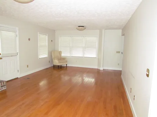 Property Slideshow image 3 of 31 | 322 st andrews ln, Myrtle Beach, SC, 29588