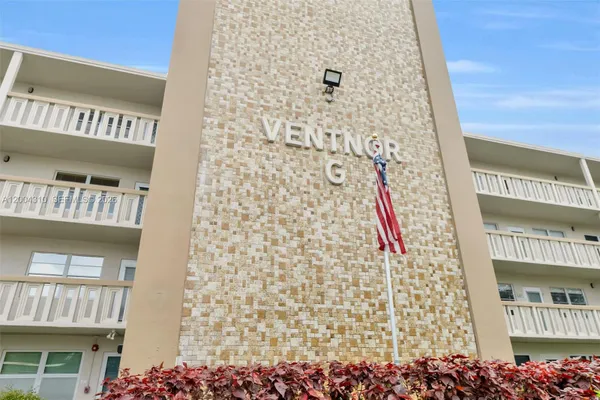 Property Slideshow image 2 of 22 | 3013 ventnor g 3, Deerfield Beach, FL, 33442