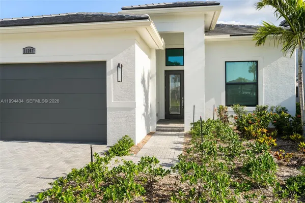 Property Slideshow image 3 of 36 | 11267 sw pietra way, Port St Lucie, FL, 34987