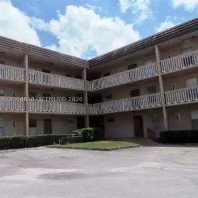 Property Slideshow image 2 of 18 | 5860 nw 64th ave 106, Tamarac, FL, 33319