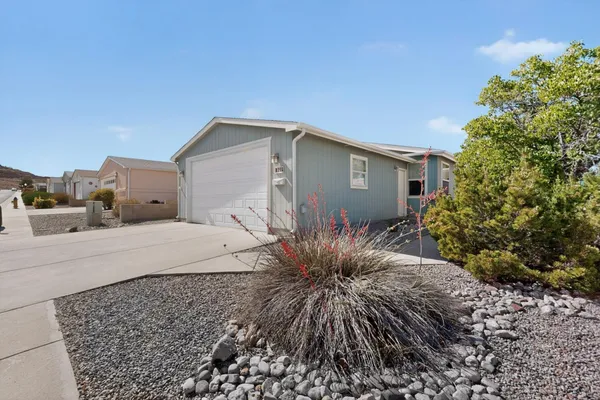 Property Slideshow image 2 of 43 | 214 sunrise bluffs dr, Belen, NM, 87002