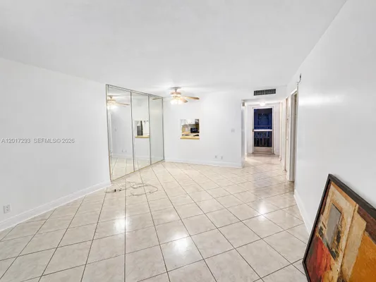 Property Slideshow image 2 of 16 | 410 se 2nd st 415, Hallandale Beach, FL, 33009