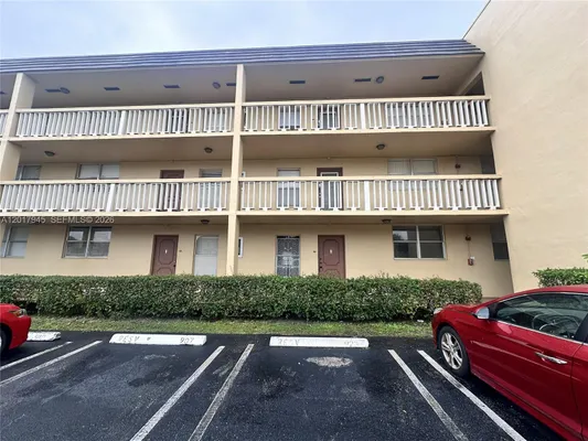 Property Slideshow image 2 of 15 | 6001 nw 61st ave 111, Tamarac, FL, 33319