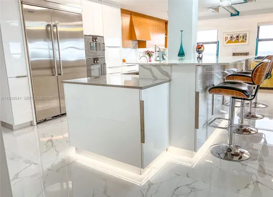 Property Slideshow image 3 of 46 | 1201 s ocean dr 602s, Hollywood, FL, 33019