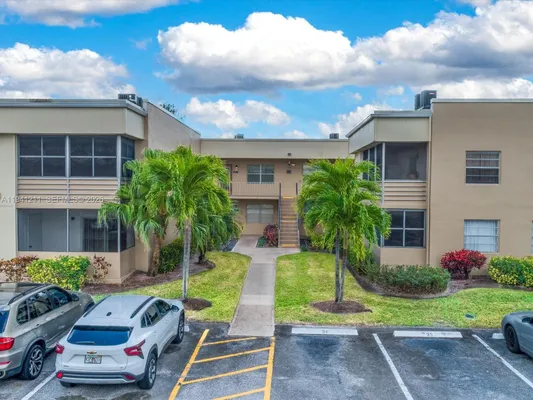 Property Slideshow image 2 of 19 | 414 capri i 414, Delray Beach, FL, 33484