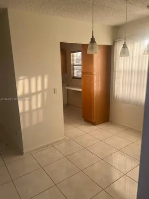 Property Slideshow image 3 of 14 | 528 mansfield m 528, Boca Raton, FL, 33434