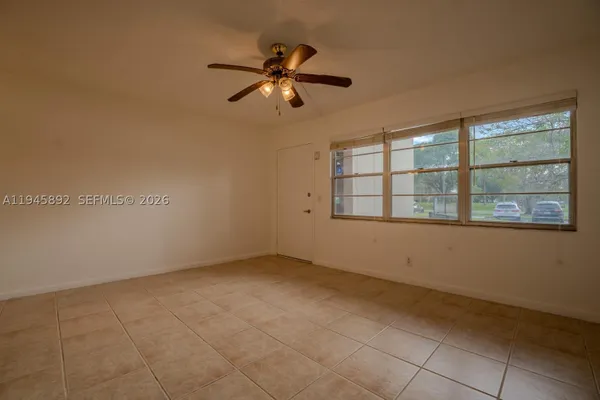 Property Slideshow image 3 of 28 | 1551 sw 135th ter 107g, Pembroke Pines, FL, 33027