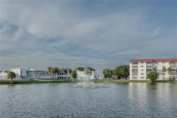 Property Slideshow image 3 of 34 | 4751 nw 21st st 211, Lauderhill, FL, 33313