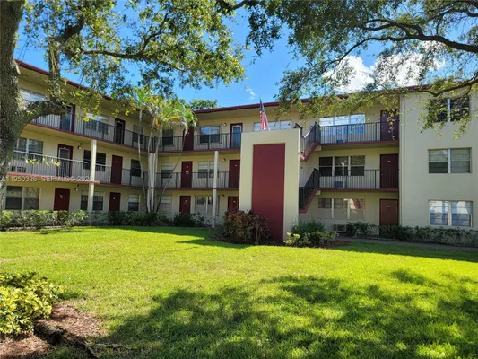 Property Slideshow image 3 of 25 | 151 sw 134th way 312n, Pembroke Pines, FL, 33027