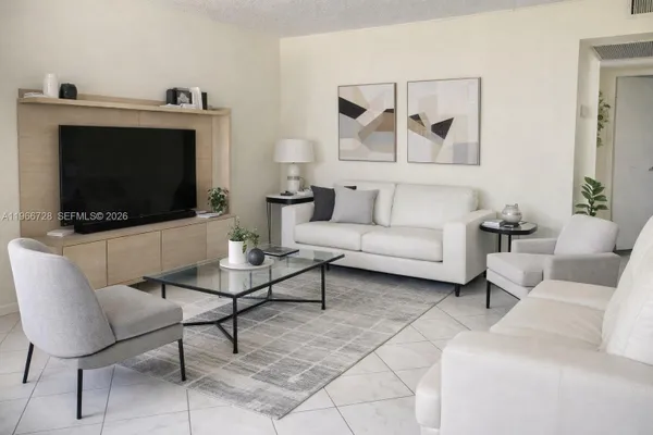 Property Slideshow image 3 of 16 | 354 mansfield i 354, Boca Raton, FL, 33434