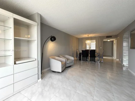 Property Slideshow image 3 of 26 | 7145 huntington ln 303, Delray Beach, FL, 33446