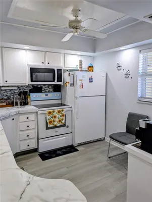 Property Slideshow image 3 of 51 | 130 ne 26th ave 4010, Boynton Beach, FL, 33435