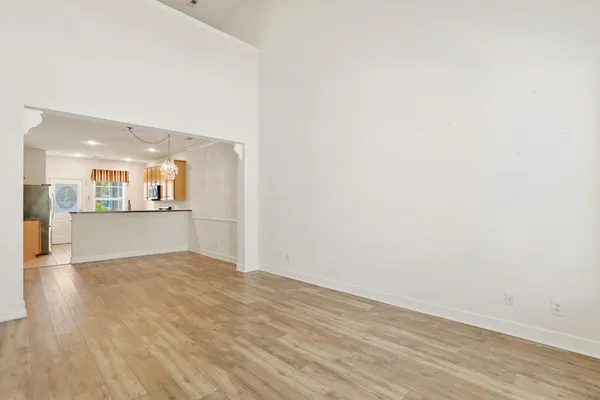 Property Slideshow image 3 of 51 | 200 threshing way 1033, Myrtle Beach, SC, 29579