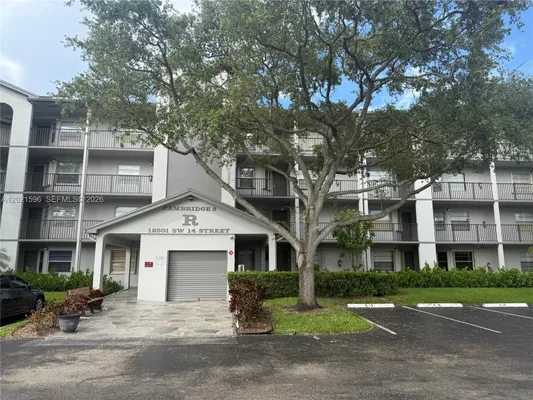 Property Slideshow image 2 of 22 | 12501 sw 14th st 314r, Pembroke Pines, FL, 33027