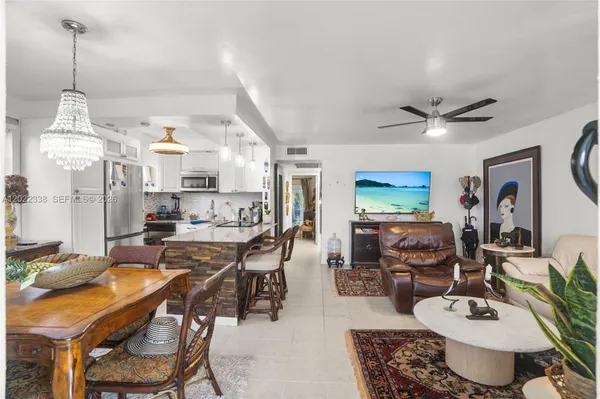 Property Slideshow image 2 of 46 | 181 lyndhurst l 181, Deerfield Beach, FL, 33442