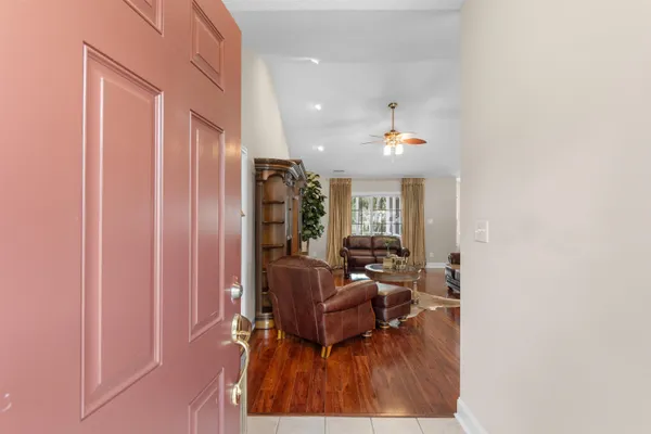 Property Slideshow image 3 of 63 | 220 candlewood dr, Conway, SC, 29526