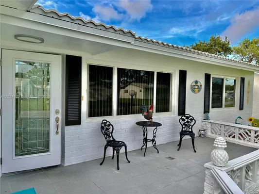 Property Slideshow image 2 of 20 | 8225 nw 12th ct, Plantation, FL, 33322