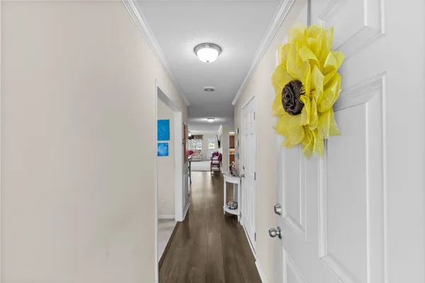 Property Slideshow image 2 of 40 | 222 lakeside crossing dr, Conway, SC, 29526