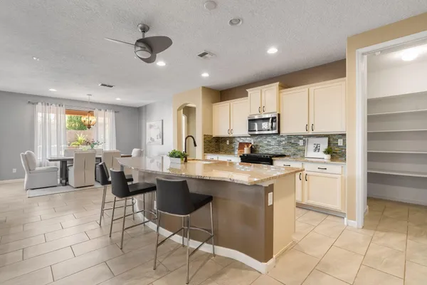 Property Slideshow image 3 of 42 | 9228 sugar creek ln, Albuquerque, NM, 87120