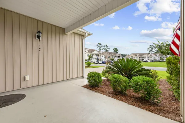Property Slideshow image 3 of 38 | 670 sunnyside dr 102, Murrells Inlet, SC, 29576
