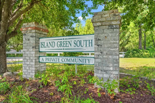 Property Slideshow image 3 of 42 | 105 saint andrews ln, Myrtle Beach, SC, 29588