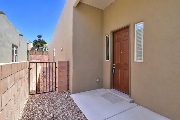 Property Slideshow image 2 of 27 | 3237 oakmount dr, Rio Rancho, NM, 87124