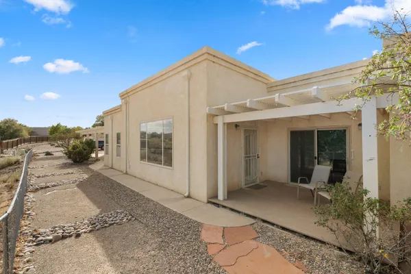 Property Slideshow image 3 of 33 | 3390 esplanade pl, Rio Rancho, NM, 87124