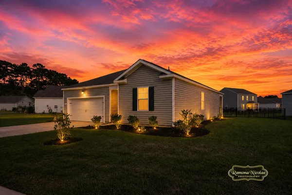 Property Slideshow image 3 of 36 | 1075 sennema cir, Myrtle Beach, SC, 29588
