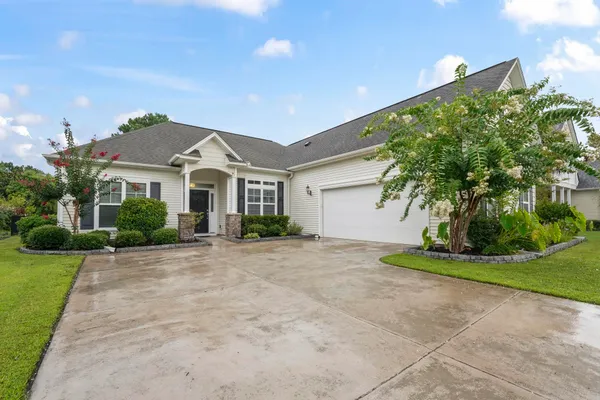 Property Slideshow image 3 of 34 | 348 esher ct, Myrtle Beach, SC, 29579