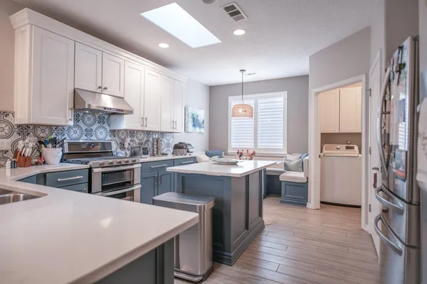 Property Slideshow image 3 of 65 | 800 purple aster, Bernalillo, NM, 87004