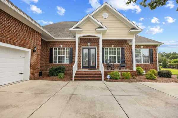 Property Slideshow image 3 of 49 | 207 minnow ln, Murrells Inlet, SC, 29576