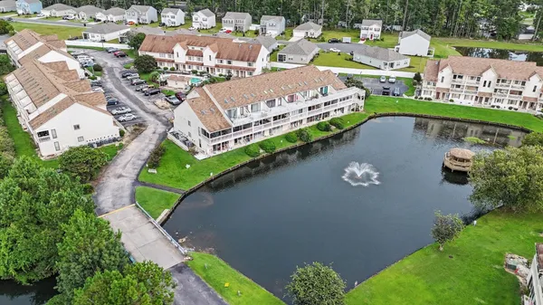 Property Slideshow image 3 of 28 | 510 fairwood lakes dr 17-e, Myrtle Beach, SC, 29588