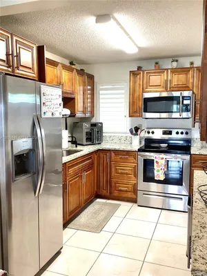 Property Slideshow image 2 of 40 | 8900 washington blvd 415, Pembroke Pines, FL, 33025