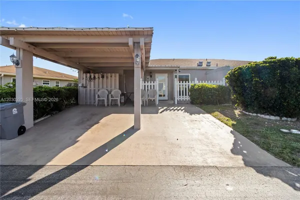 Property Slideshow image 2 of 25 | 6790 moonlit dr, Delray Beach, FL, 33446