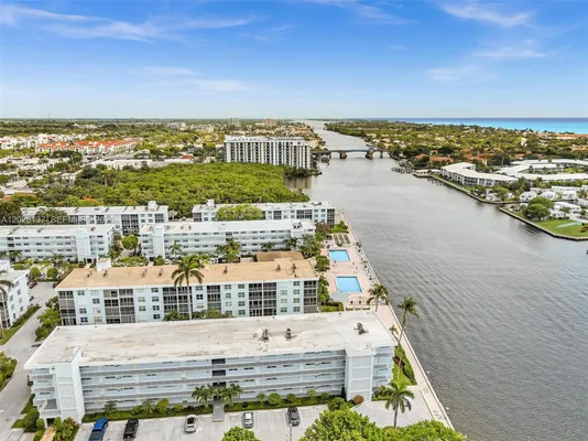 Property Slideshow image 3 of 47 | 2018 s federal hwy 402, Boynton Beach, FL, 33435