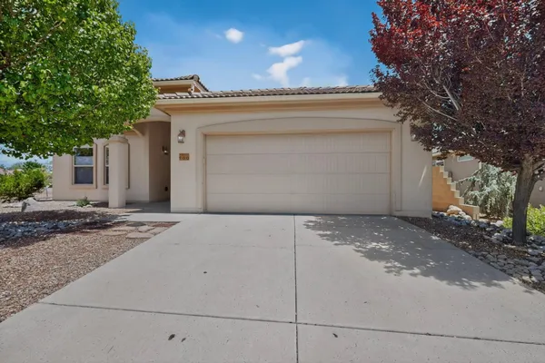 Property Slideshow image 3 of 49 | 900 golden yarrow trl, Bernalillo, NM, 87004