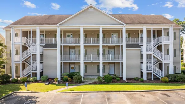 Property Slideshow image 2 of 43 | 5882 longwood dr 3-101, Murrells Inlet, SC, 29576