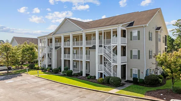 Property Slideshow image 3 of 43 | 5882 longwood dr 3-101, Murrells Inlet, SC, 29576