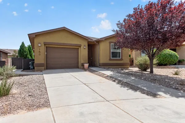 Property Slideshow image 2 of 32 | 160 zuni river cir, Los Lunas, NM, 87031