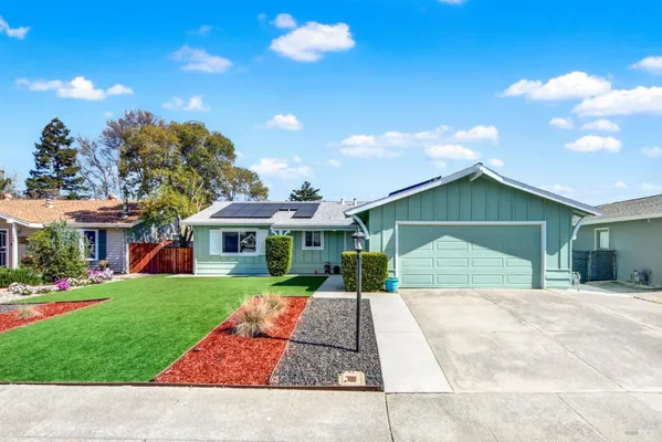 Property Slideshow image 3 of 68 | 162 isle royale cir, Vacaville, CA, 95687