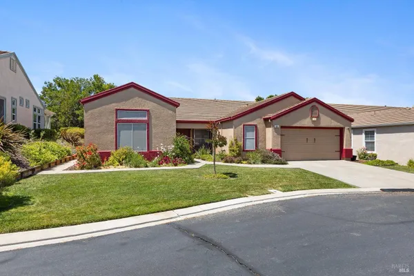 Property Slideshow image 2 of 40 | 573 laurel pl, Rio Vista, CA, 94571