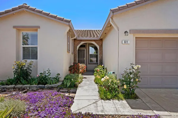 Property Slideshow image 2 of 69 | 611 twin lakes ln, Rio Vista, CA, 94571