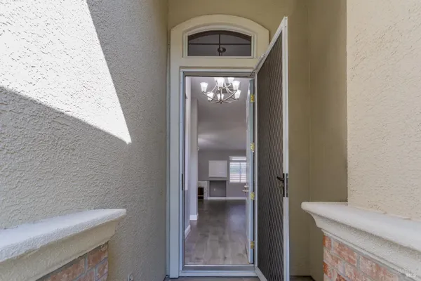 Property Slideshow image 2 of 31 | 142 bounty ln, Vacaville, CA, 95687